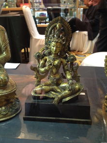 云南典藏2012秋季文物藝術品拍賣會預展 匯聚金銅造像、唐卡與法器的藝術盛宴